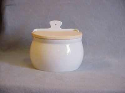 002-226 Väggburk med trälock